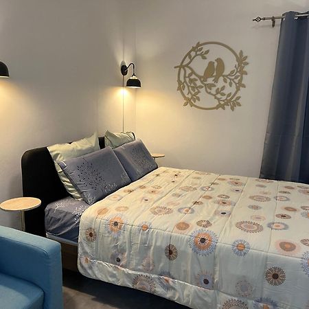 Newly Renovated Studio Apartment With Rooftop Pool, Few Steps To The Beach Flic-en-Flacq المظهر الخارجي الصورة