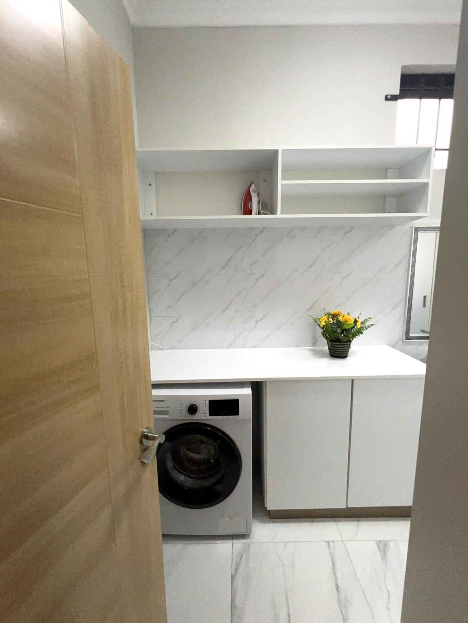 Newly Renovated Studio Apartment With Rooftop Pool, Few Steps To The Beach Flic-en-Flacq المظهر الخارجي الصورة