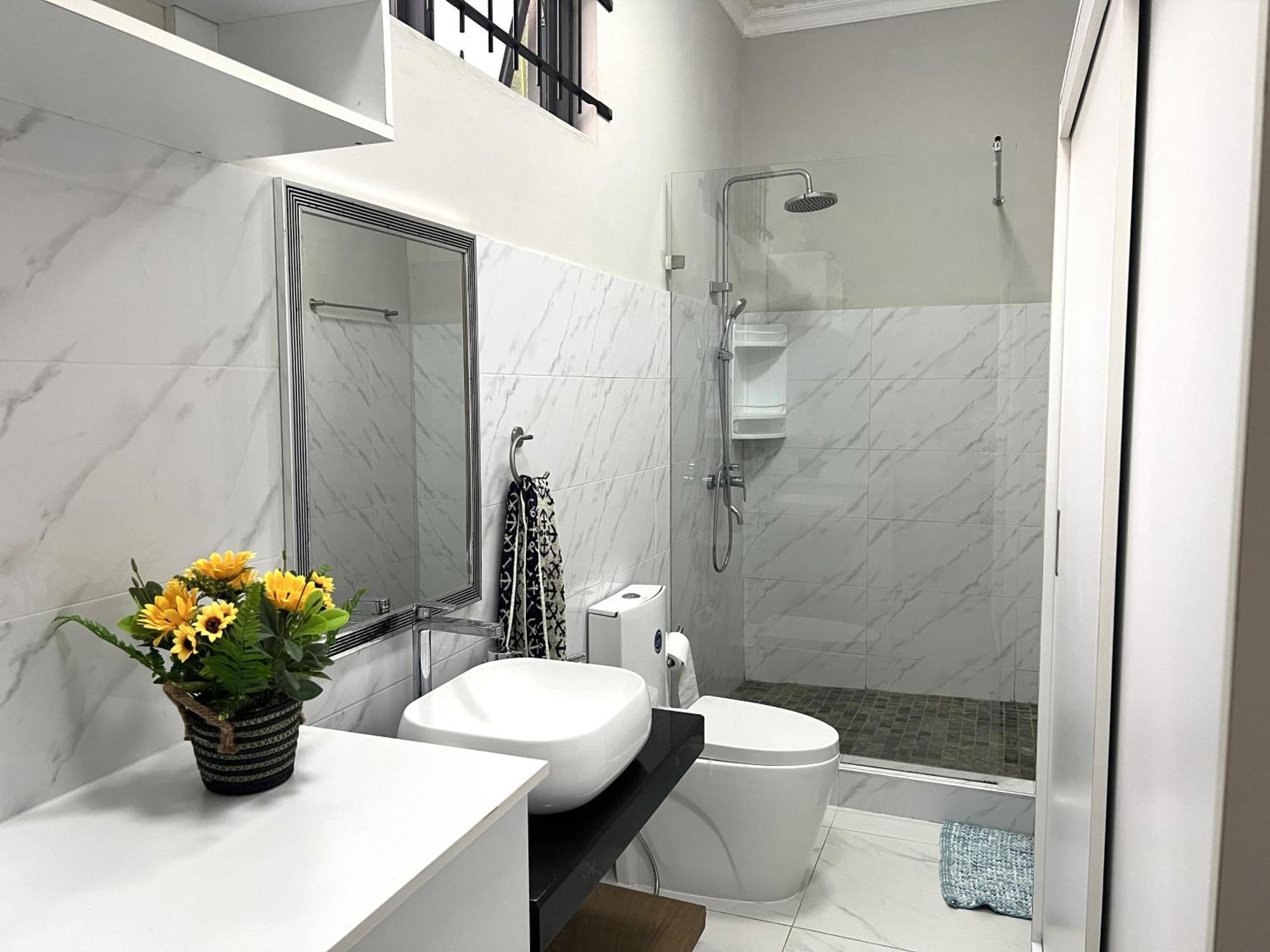 Newly Renovated Studio Apartment With Rooftop Pool, Few Steps To The Beach Flic-en-Flacq المظهر الخارجي الصورة