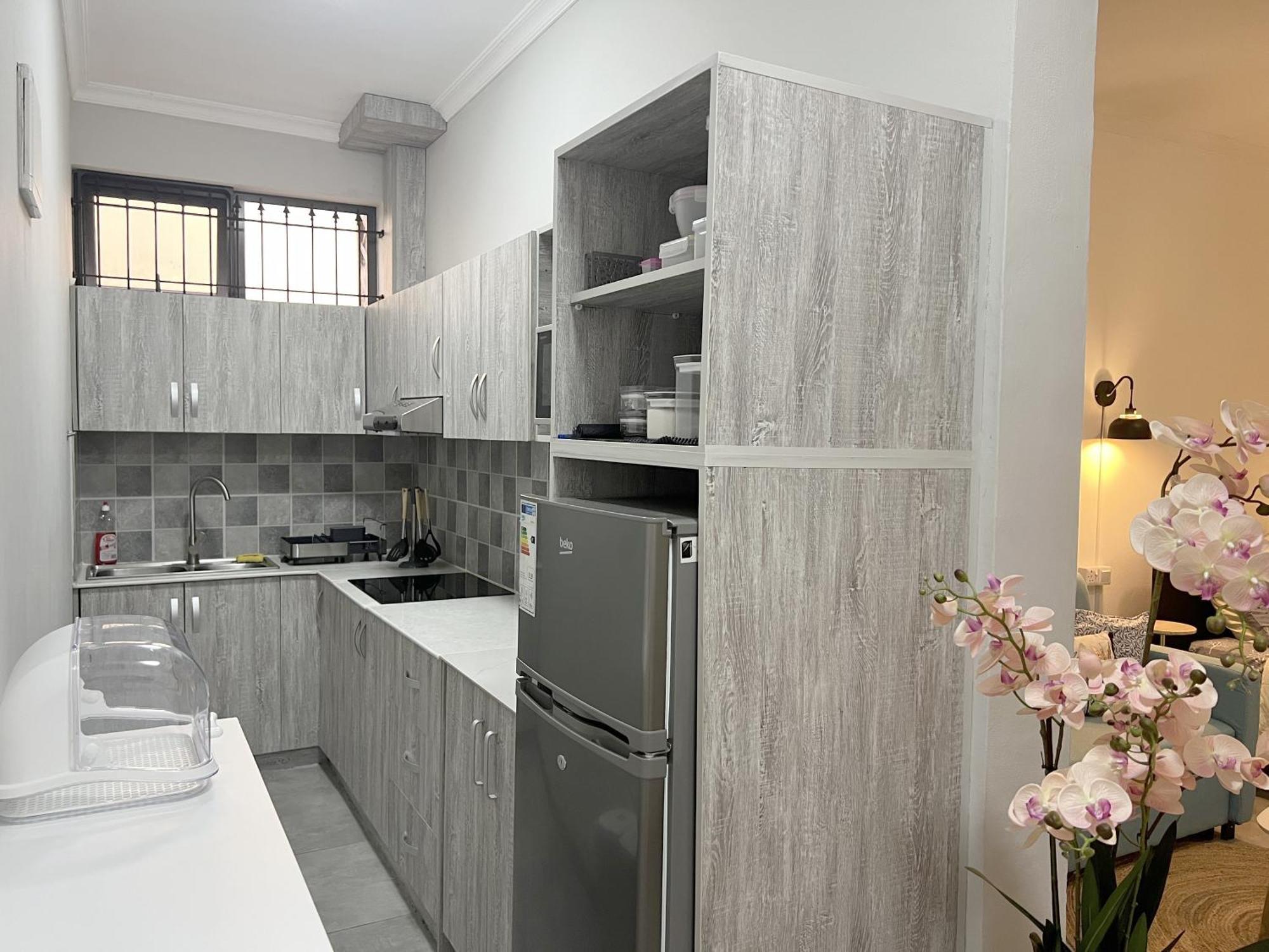 Newly Renovated Studio Apartment With Rooftop Pool, Few Steps To The Beach Flic-en-Flacq المظهر الخارجي الصورة